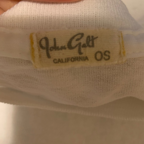 (SOLD) Brandy Melville Los Angeles T-shirt - Picture 3 of 3